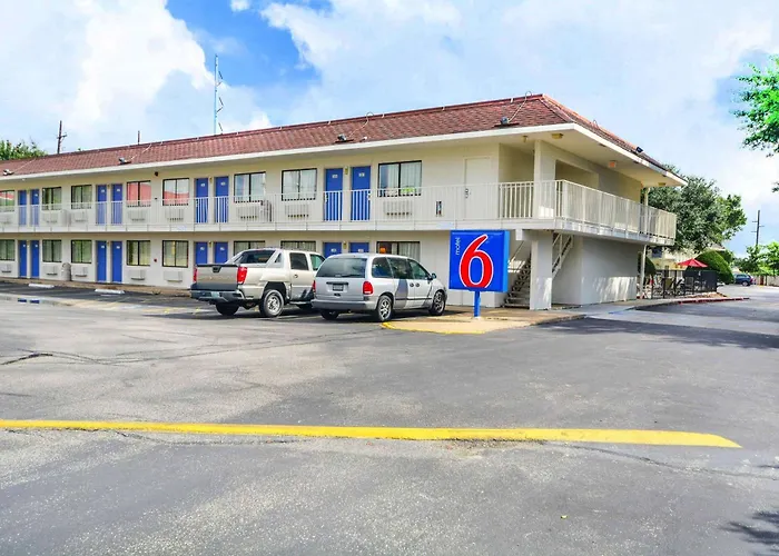 Motel 6-Huntsville, Tx